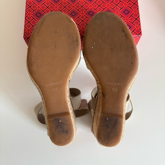 TORY BURCH Adonis Wedge Espadrille Platform Sandal Khaki/Gold - Picture 9 of 10